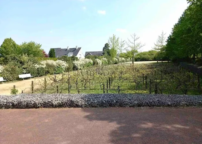 Le Domaine Reserve , Parking Et Ecrin De Verdure