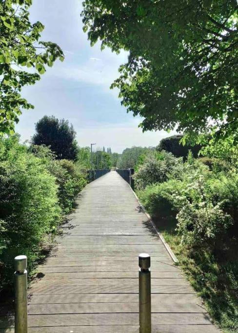 Le Domaine Reserve , Parking Et Ecrin De Verdure Amiens